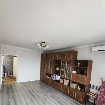 Продается 1-комнатная квартира, 46 м²