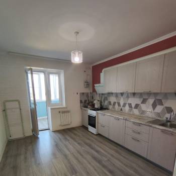 Продается 1-комнатная квартира, 46 м²