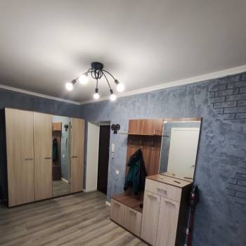 Продается 1-комнатная квартира, 46 м²