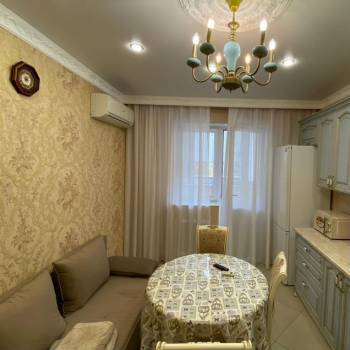 Сдается 1-комнатная квартира, 50 м²