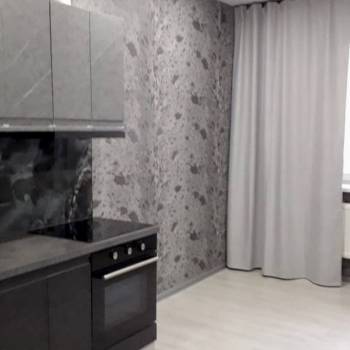 Продается 1-комнатная квартира, 35 м²