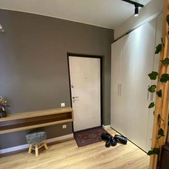 Продается 1-комнатная квартира, 36 м²