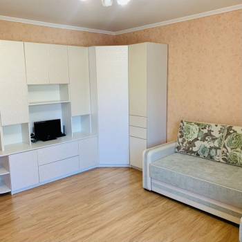 Продается 3-х комнатная квартира, 58 м²