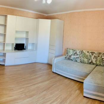 Продается 3-х комнатная квартира, 58 м²