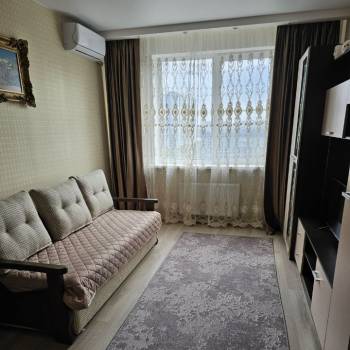 Сдается 1-комнатная квартира, 36 м²