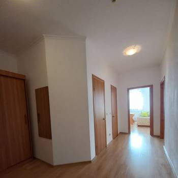 Продается 1-комнатная квартира, 50,6 м²