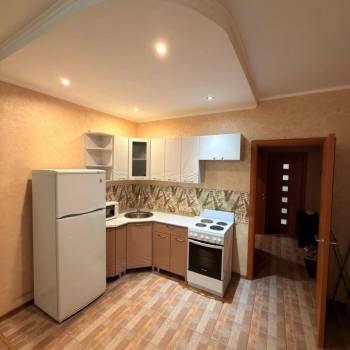 Сдается 2-х комнатная квартира, 38 м²