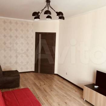 Продается 1-комнатная квартира, 39,6 м²