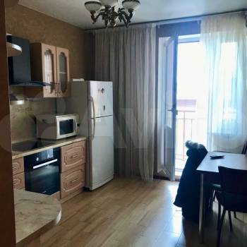 Продается 1-комнатная квартира, 45,1 м²