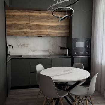 Продается 1-комнатная квартира, 42 м²