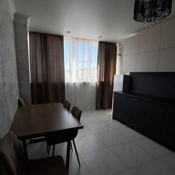 Сдается 2-х комнатная квартира, 66,4 м²