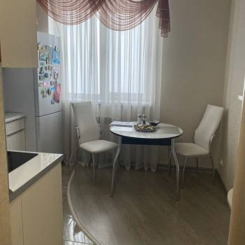 Продается 1-комнатная квартира, 33 м²