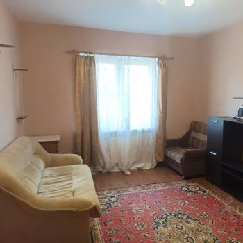 Сдается 1-комнатная квартира, 45 м²