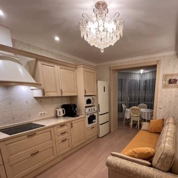 Сдается 1-комнатная квартира, 55 м²