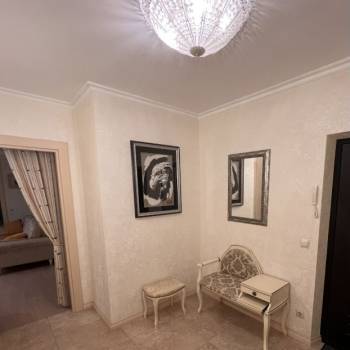 Сдается 1-комнатная квартира, 55 м²