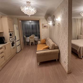 Сдается 1-комнатная квартира, 55 м²