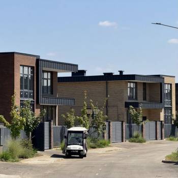 Продается Дом, 220 м²