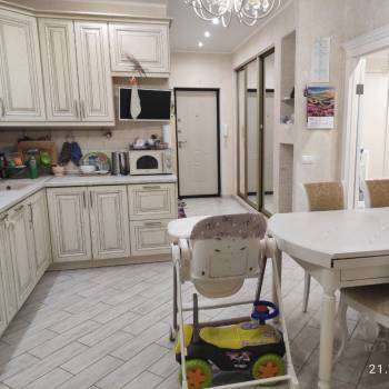 Продается 1-комнатная квартира, 46 м²