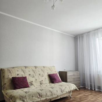 Продается 1-комнатная квартира, 35 м²