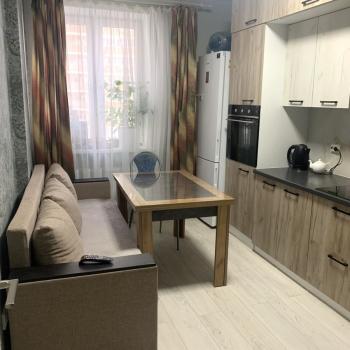 Продается 1-комнатная квартира, 38 м²