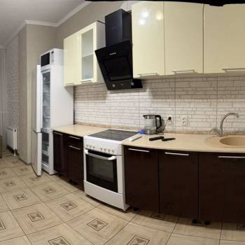 Сдается 1-комнатная квартира, 37 м²