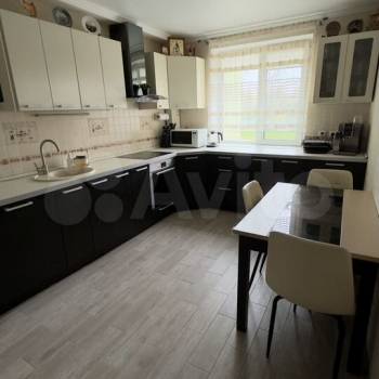 Продается 3-х комнатная квартира, 70 м²