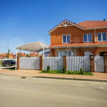 Продается Дом, 180 м²