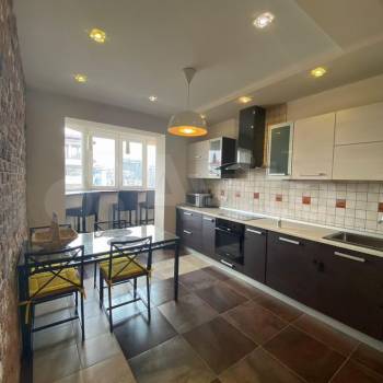 Сдается 2-х комнатная квартира, 68,7 м²