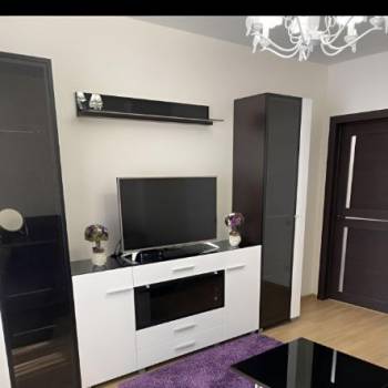 Сдается 1-комнатная квартира, 50 м²