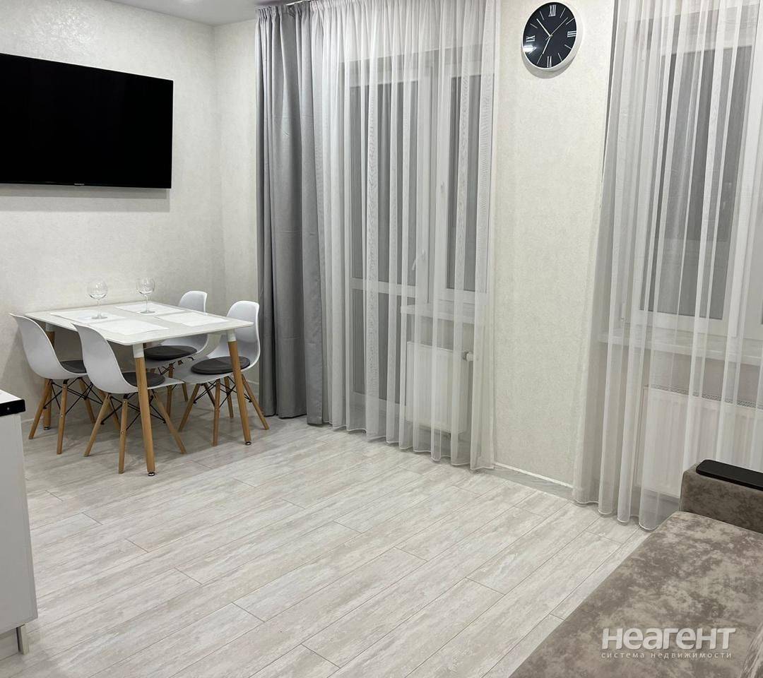 Сдаю студию, ЖК NEO-квартал Красная площадь, ул. Конгрессная