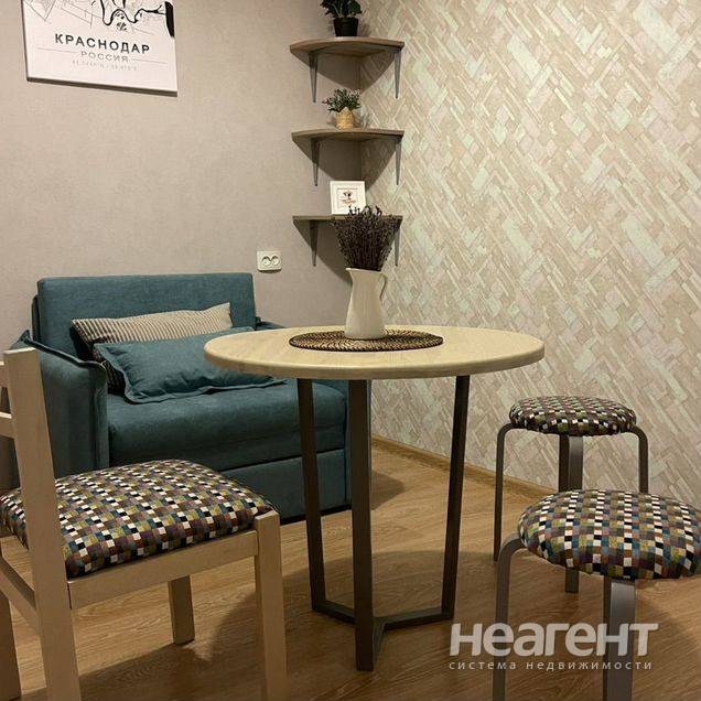 Продаю 2-комнатную квартиру, ул. Чкалова