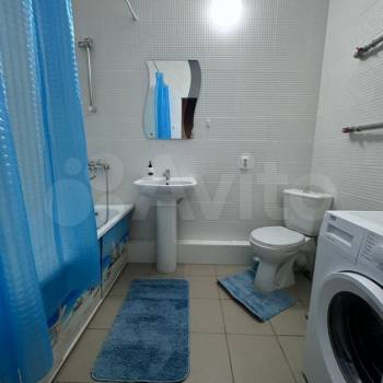 Сдается 1-комнатная квартира, 43 м²