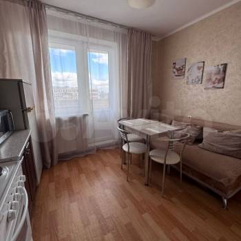 Сдается 1-комнатная квартира, 43 м²