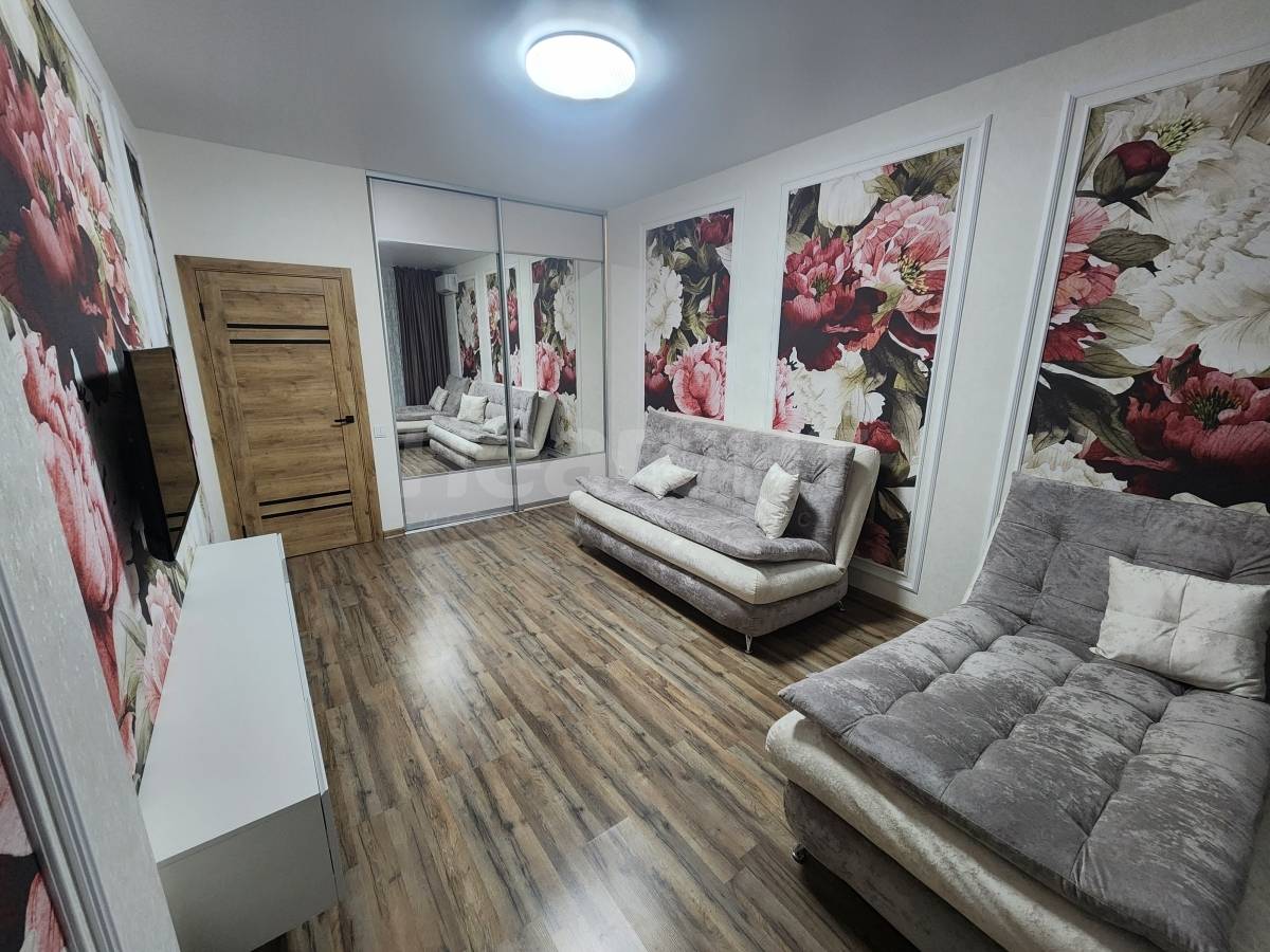 Сдаю 1-комн. квартиру, ЖК Кино (ул. Уральская)