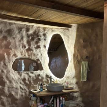 Продается 1-комнатная квартира, 76 м²