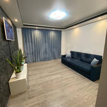 Сдается 2-х комнатная квартира, 72 м²