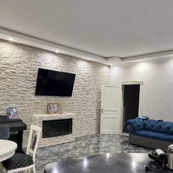 Сдается Дом, 185 м²