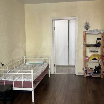 Продается Многокомнатная квартира, 113 м²