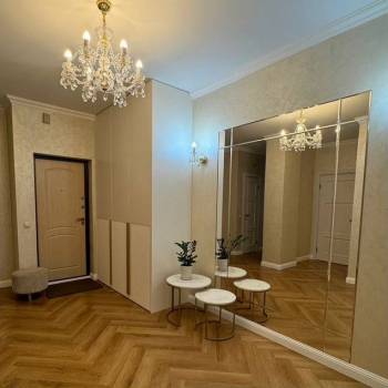 Продается 2-х комнатная квартира, 94 м²