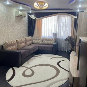 Сдается 2-х комнатная квартира, 70 м²