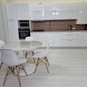 Продается 3-х комнатная квартира, 92 м²