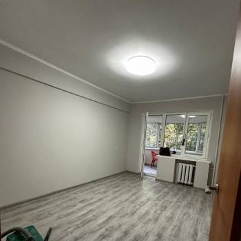 Продается 3-х комнатная квартира, 59 м²