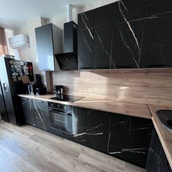 Продается 3-х комнатная квартира, 101 м²