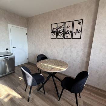 Продается 3-х комнатная квартира, 101 м²