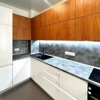 Продается 3-х комнатная квартира, 95,9 м²