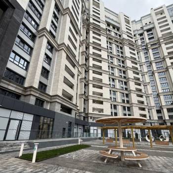 Продается 1-комнатная квартира, 50 м²