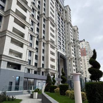 Продается 1-комнатная квартира, 50 м²