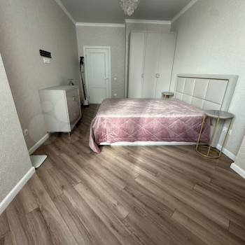 Продается 1-комнатная квартира, 44,5 м²