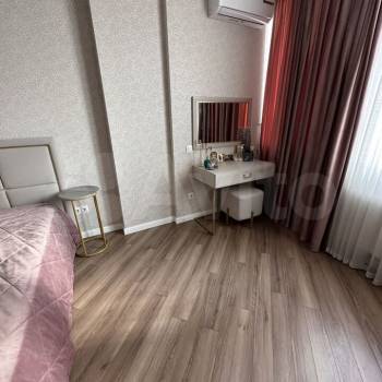 Продается 1-комнатная квартира, 44,5 м²