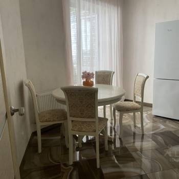 Продается 1-комнатная квартира, 37,1 м²